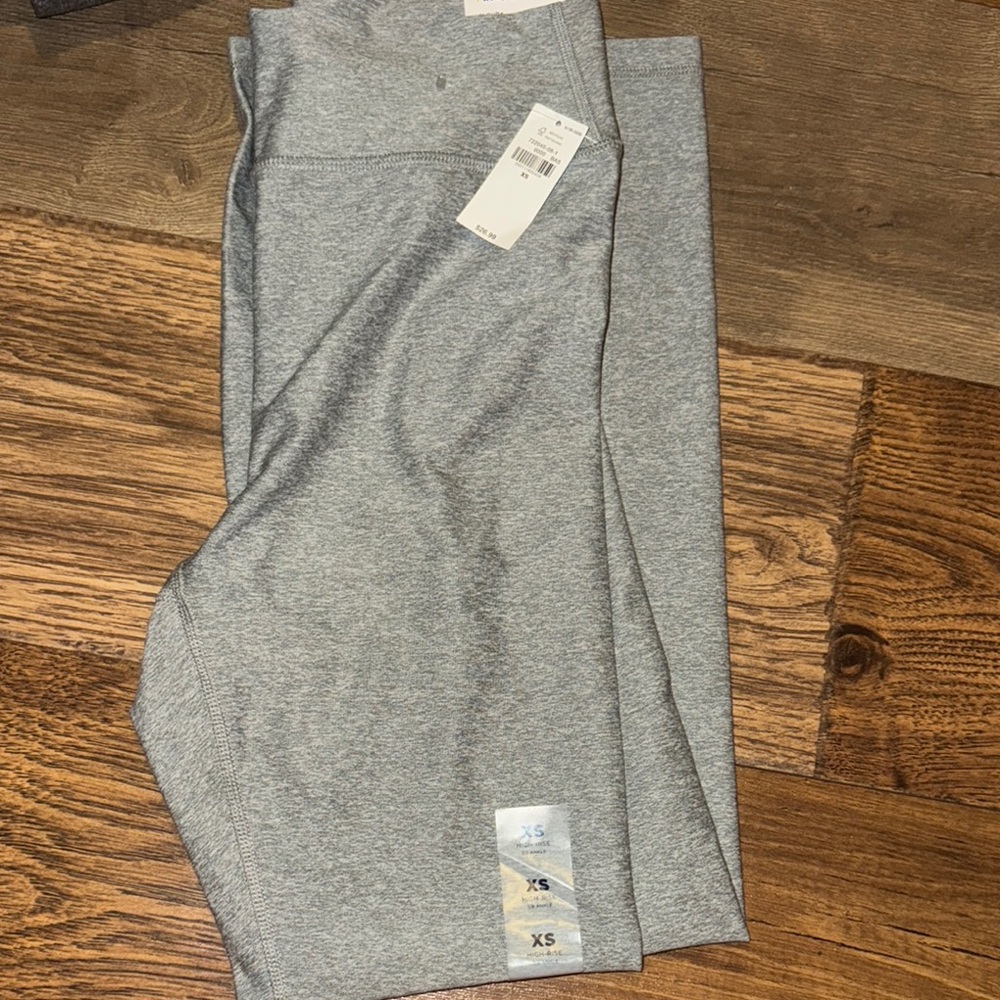 Old Navy Gray Leggings Comfortable Fit